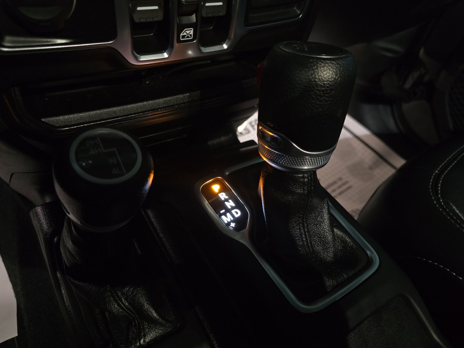 Certified 2023 Jeep Gladiator Willys image 20