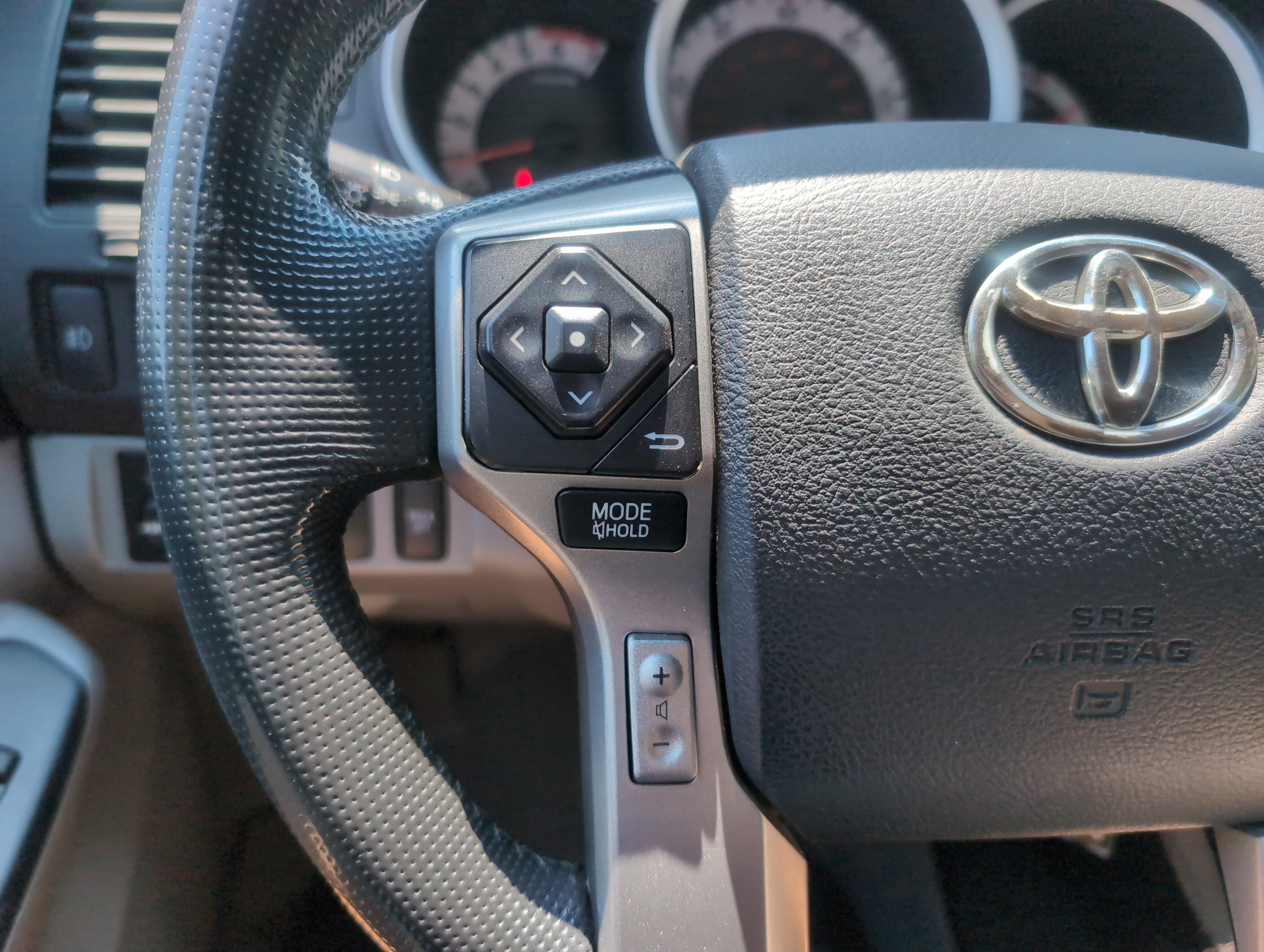 Used 2014 Toyota Tacoma 4x4 Double Cab image 19