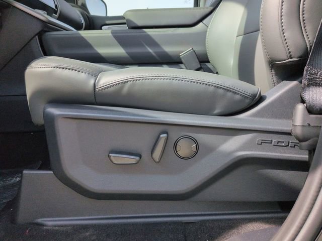 New 2026 Ford Expedition Active image 20