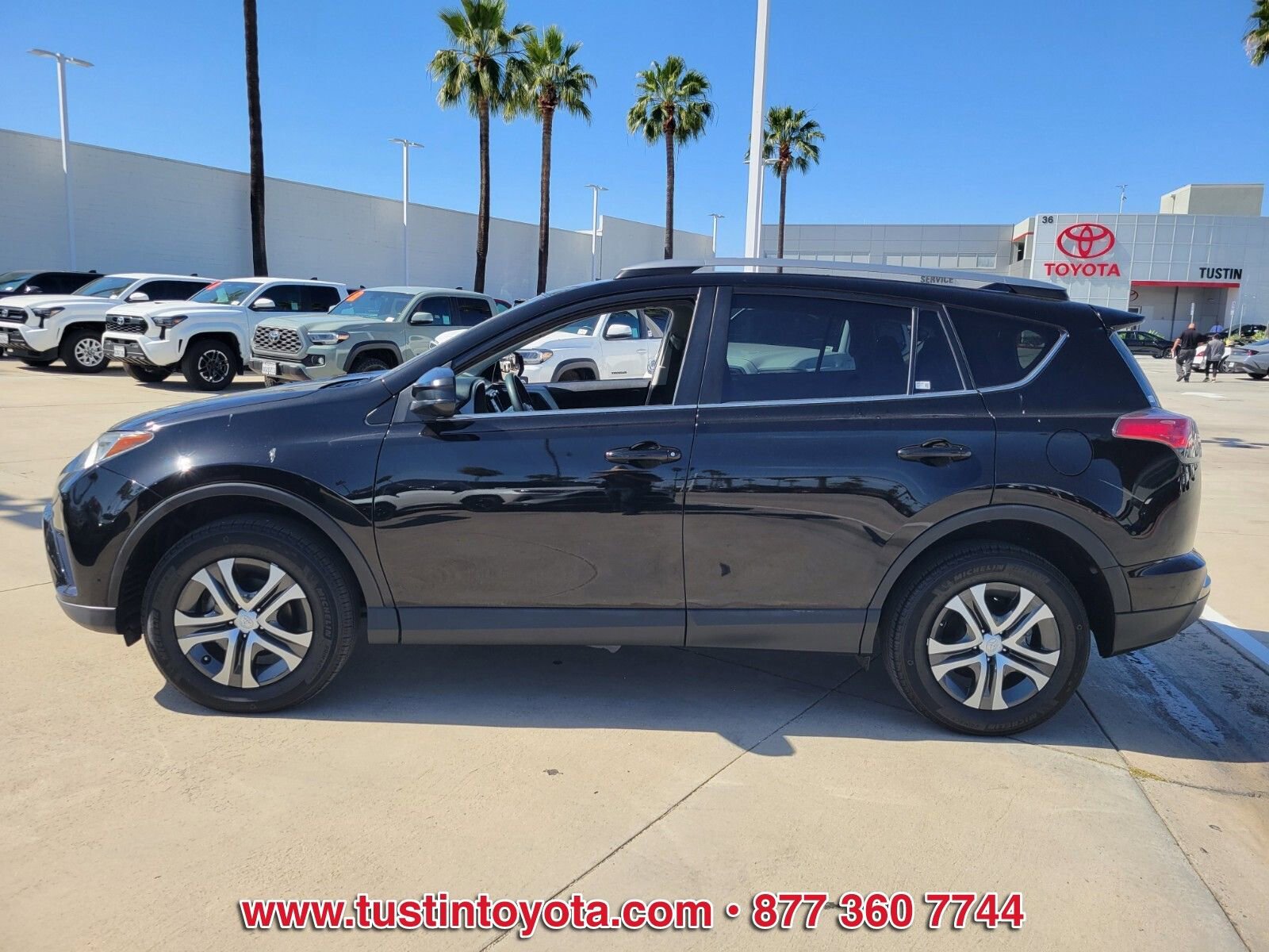 Certified 2018 Toyota RAV4 LE w/ All Weather Liner Package FWD image 7