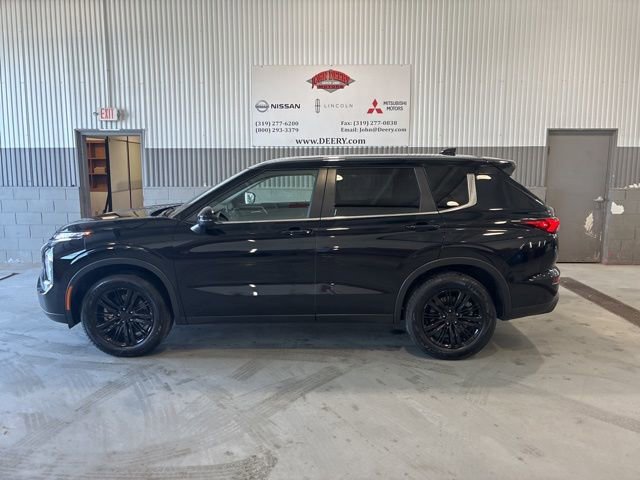 Used 2024 Mitsubishi Outlander ES image 6