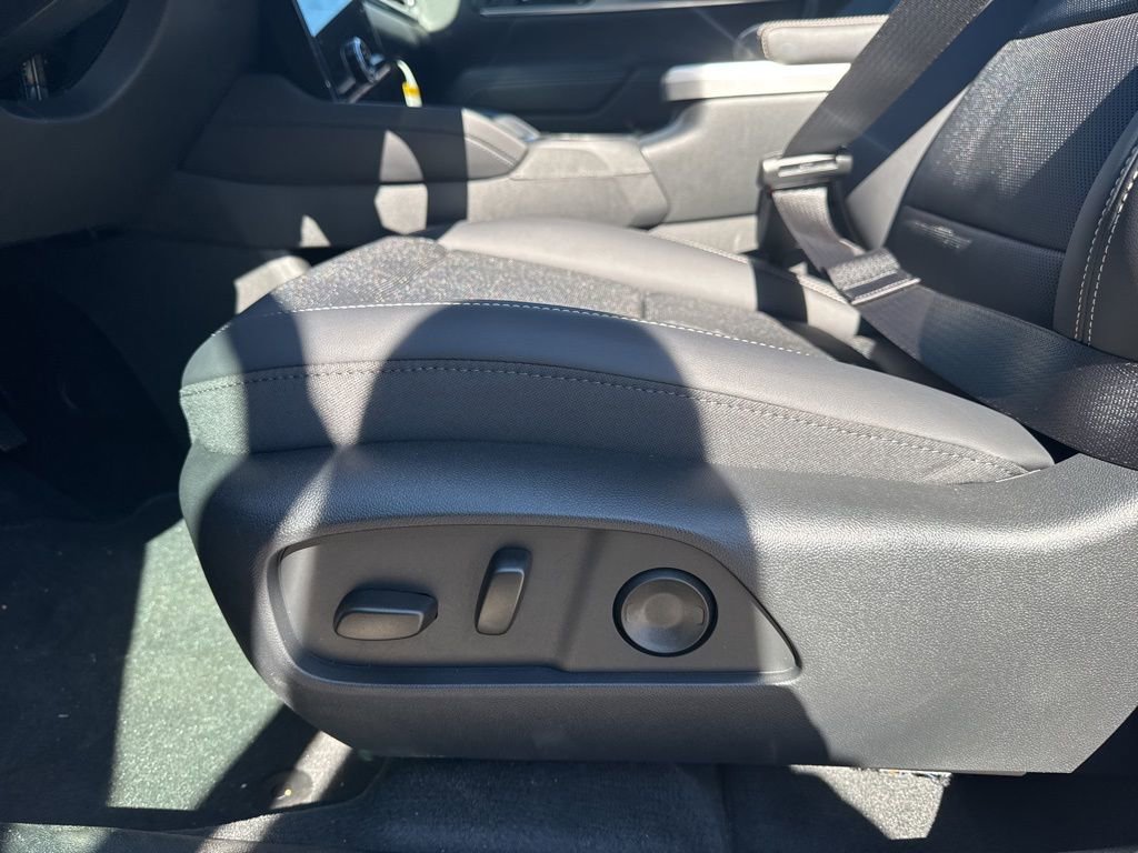 New 2026 GMC Terrain Elevation w/ Elevation Premium Package image 23