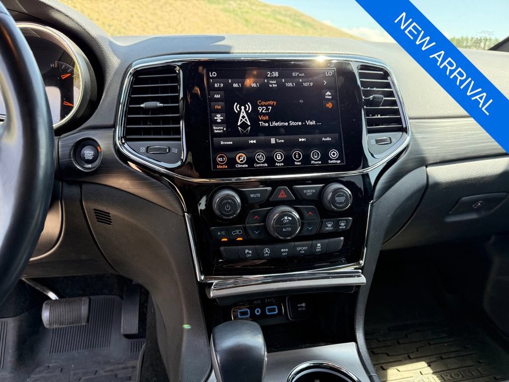 Used 2020 Jeep Grand Cherokee Altitude AWD/4WD image 18