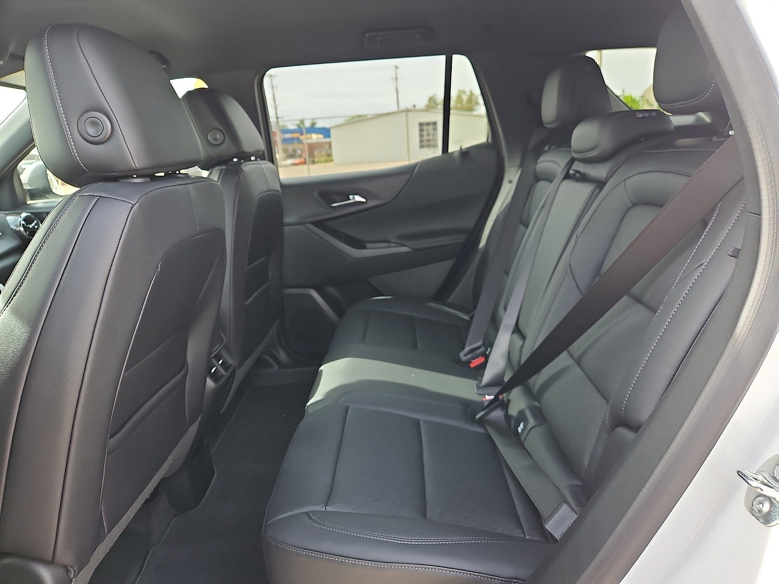 New 2026 Chevrolet Equinox LT FWD image 11