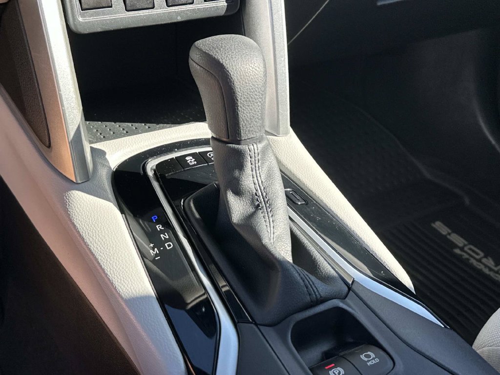 Used 2022 Toyota Corolla Cross L FWD image 40