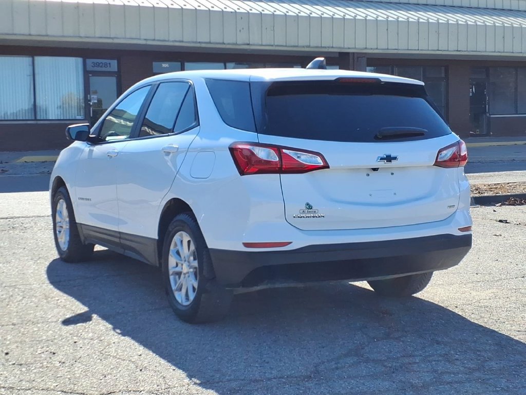 Used 2021 Chevrolet Equinox LS w/ LS Convenience Package AWD/4WD image 6