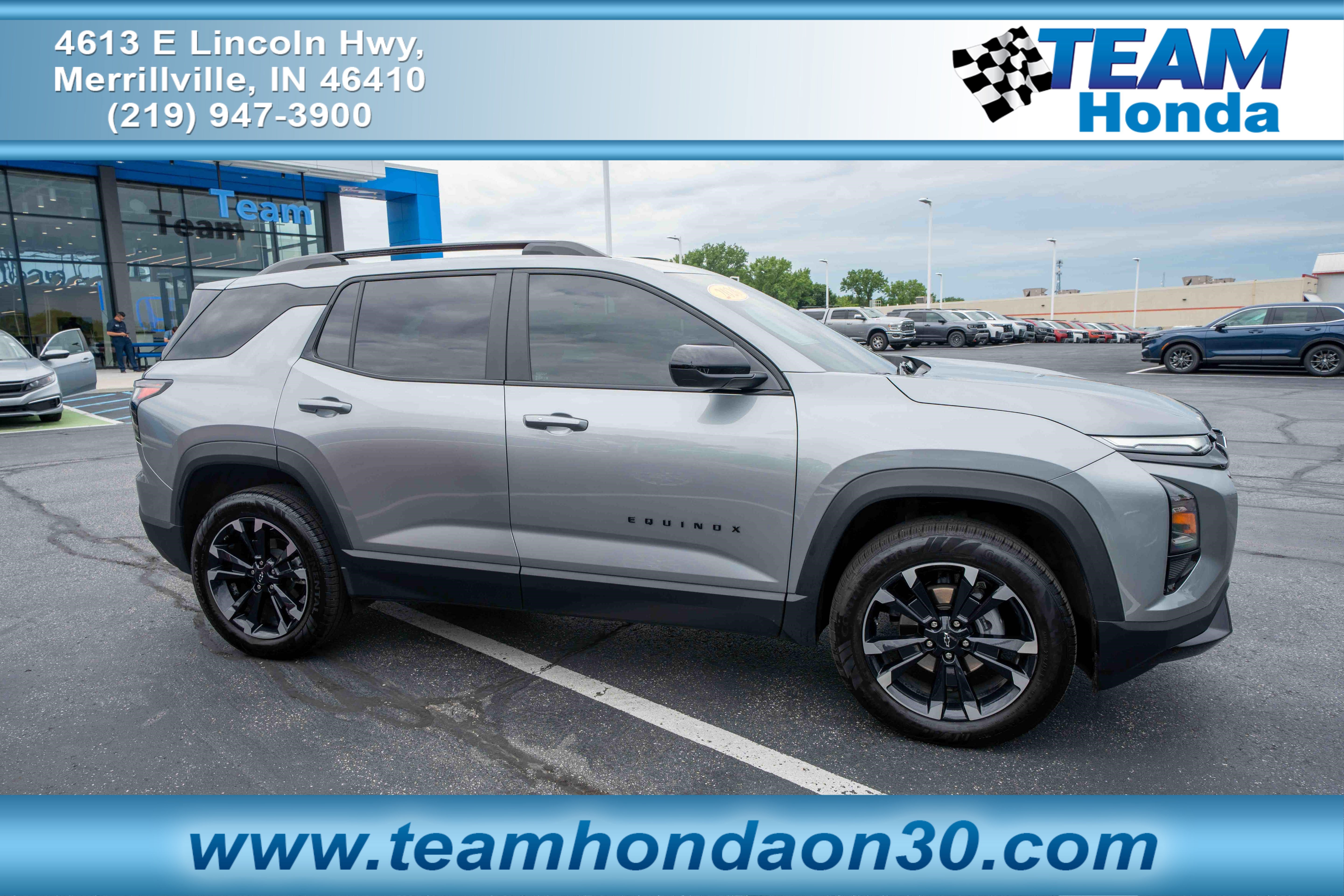 Used 2026 Chevrolet Equinox RS w/ LPO, Floor Liner Package AWD/4WD image 1