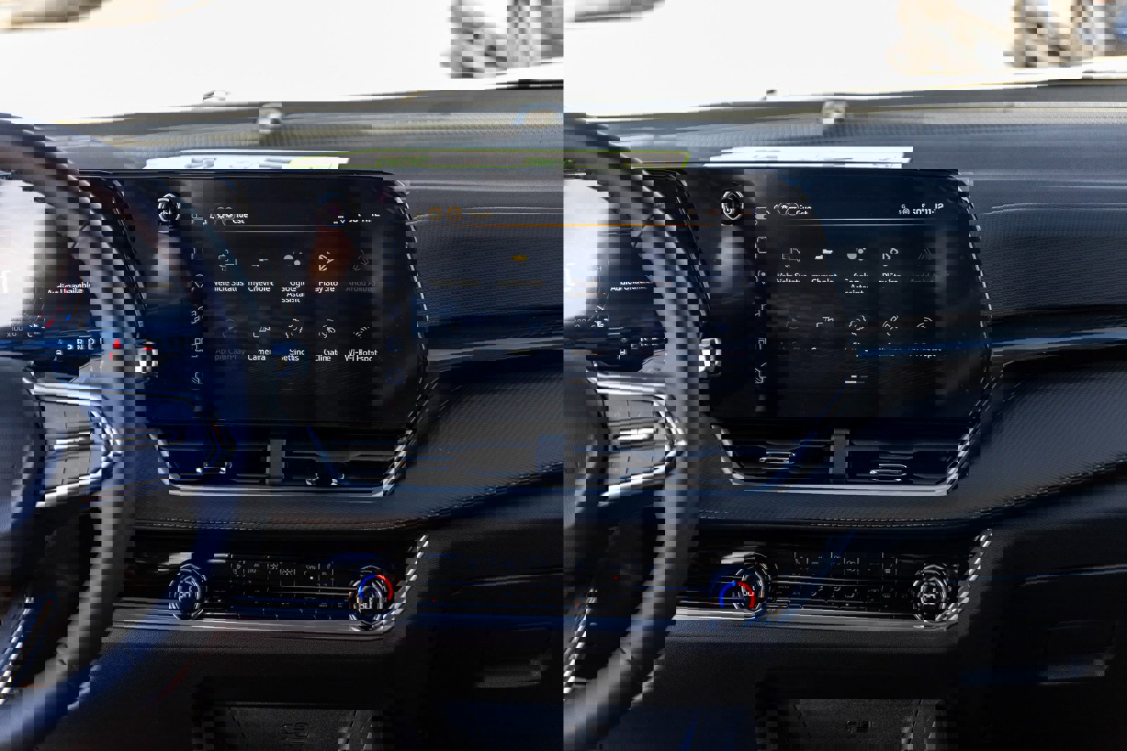 New 2026 Chevrolet Equinox LT w/ Convenience Package II image 12