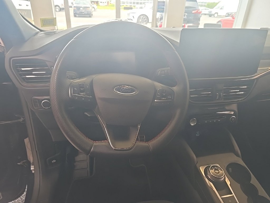 Used 2023 Ford Escape ST-Line w/ Tech Pack #1 AWD/4WD image 16