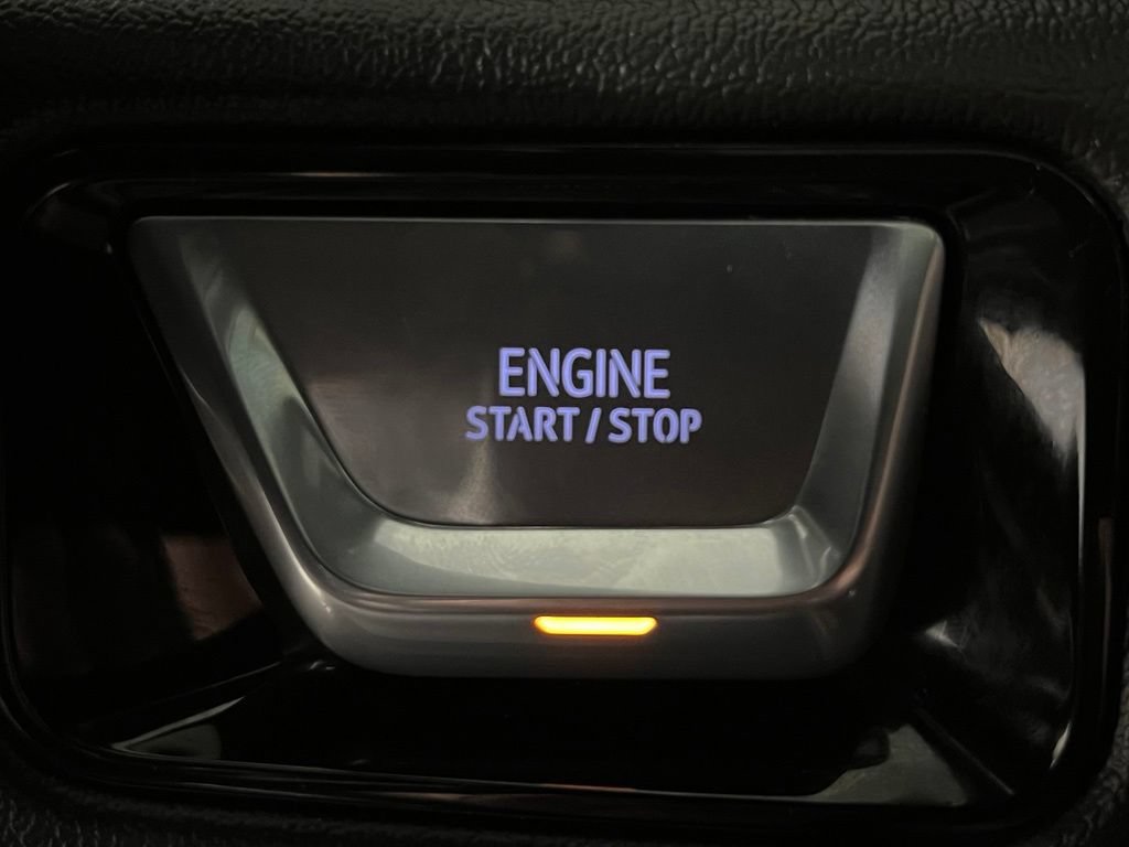 Used 2025 GMC Yukon XL Denali w/ Sun & Power Step Package AWD/4WD image 34