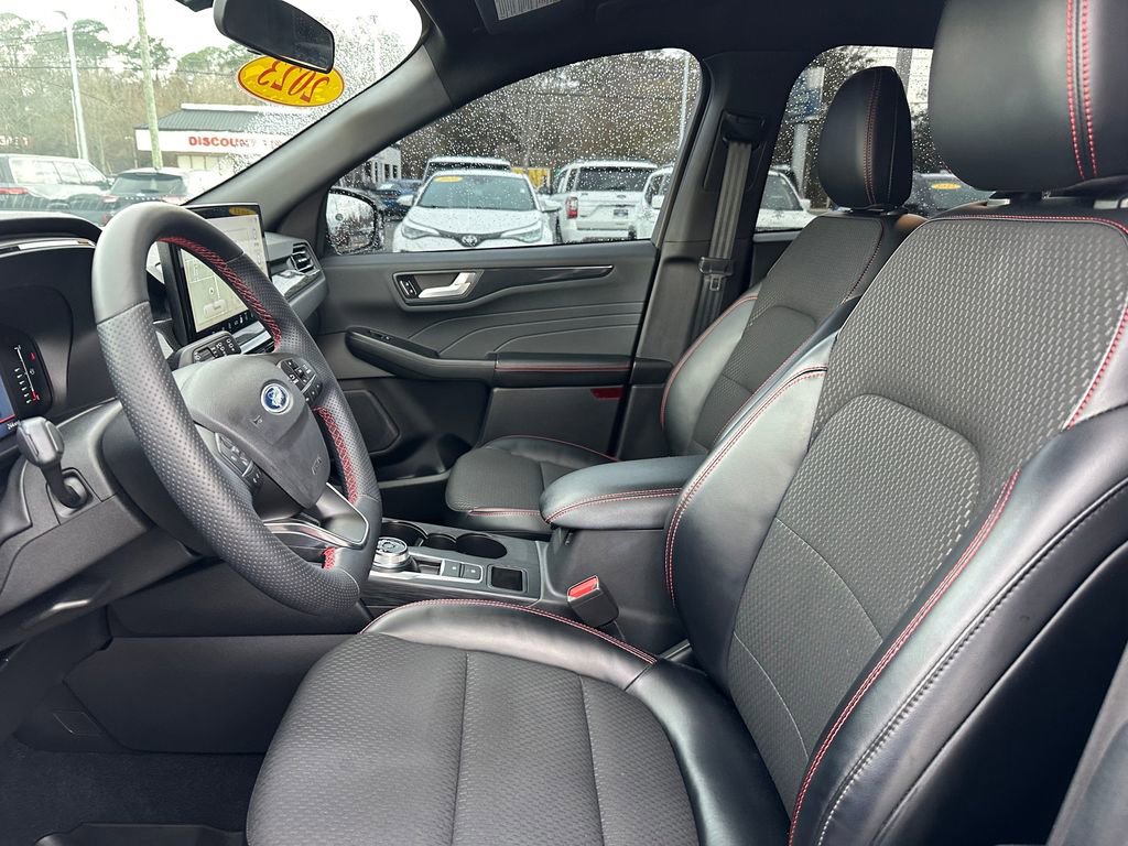 Used 2023 Ford Escape ST-Line w/ Tech Pack #1 image 21