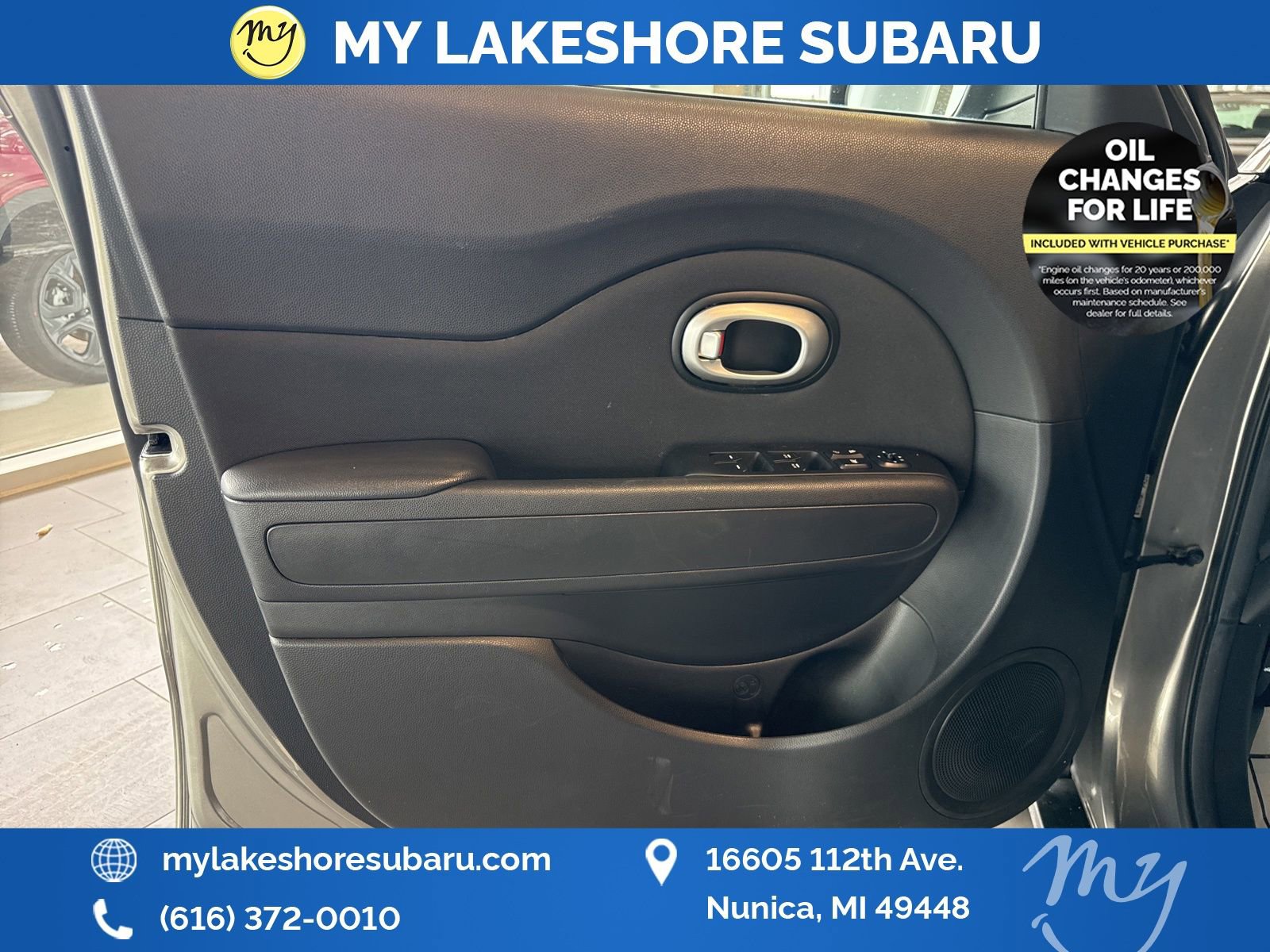 Used 2016 Kia Soul + image 10