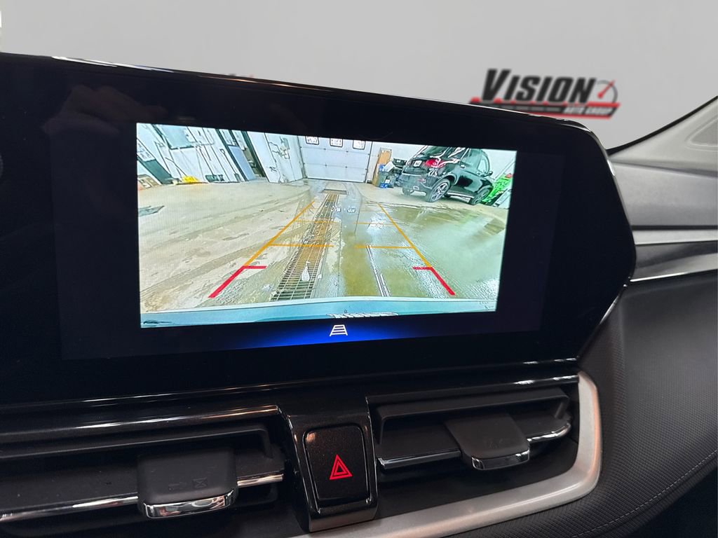 Used 2025 Chevrolet TrailBlazer LT w/ Convenience Package image 32