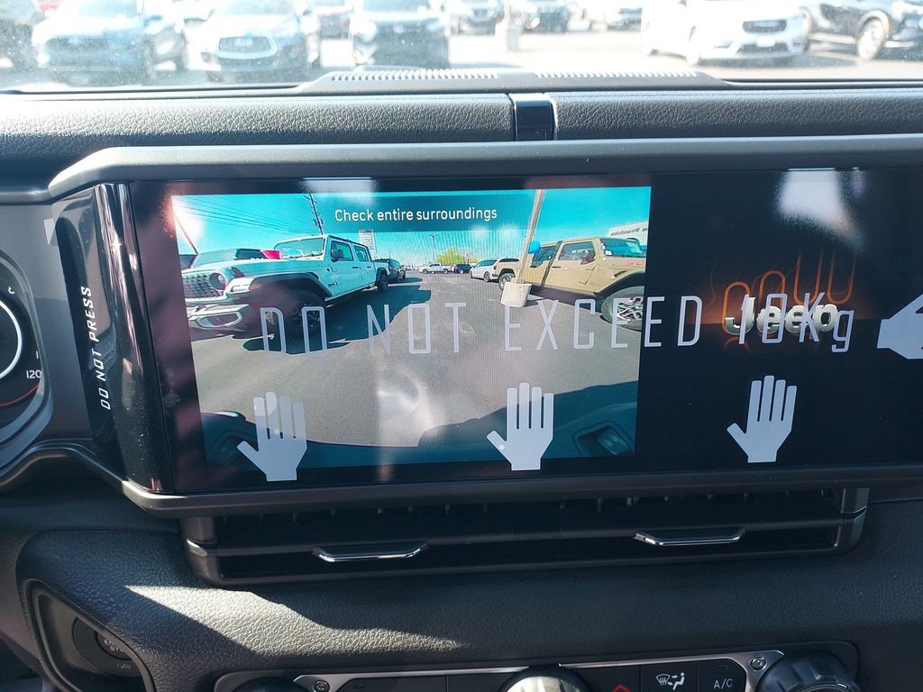 New 2026 Jeep Gladiator Sport AWD/4WD image 23