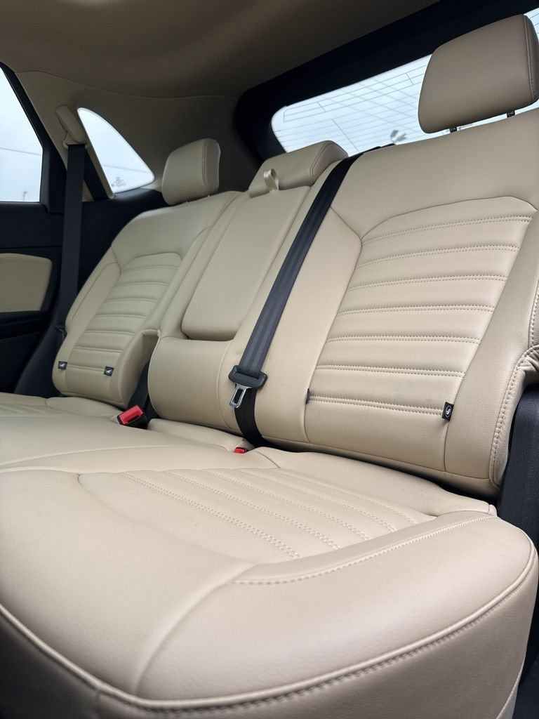 Used 2024 Ford Edge SEL w/ Convenience Package image 31