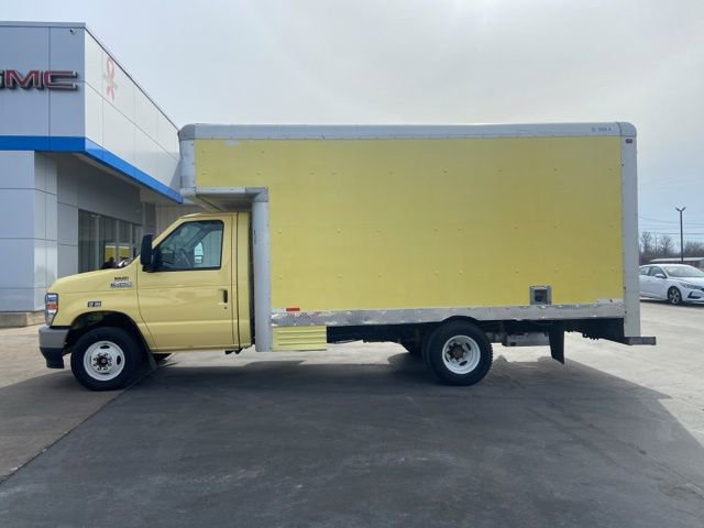 Used 2021 Ford E-450 and Econoline 450 Super Duty RWD image 4