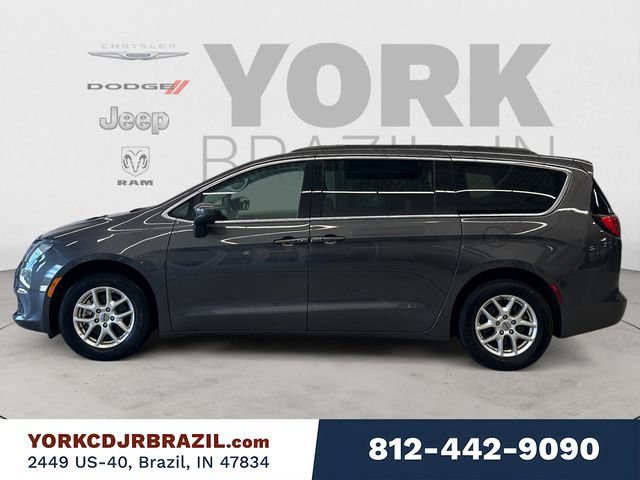 Used 2021 Chrysler Voyager Lxi FWD image 2