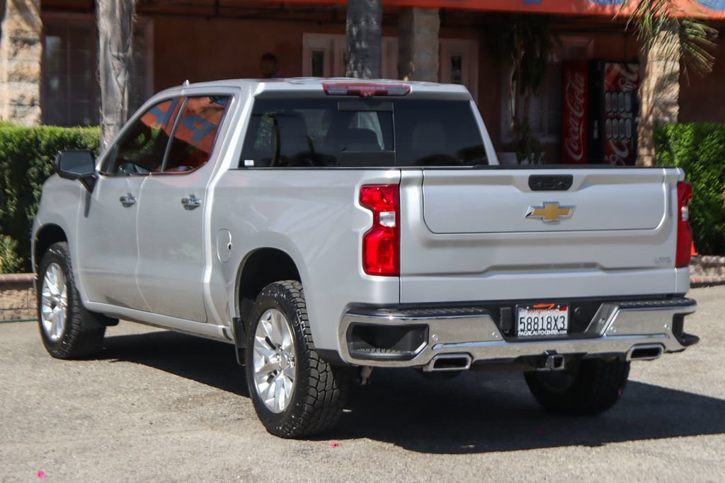 Used 2022 Chevrolet Silverado 1500 LTZ w/ LTZ Premium Package AWD/4WD image 6