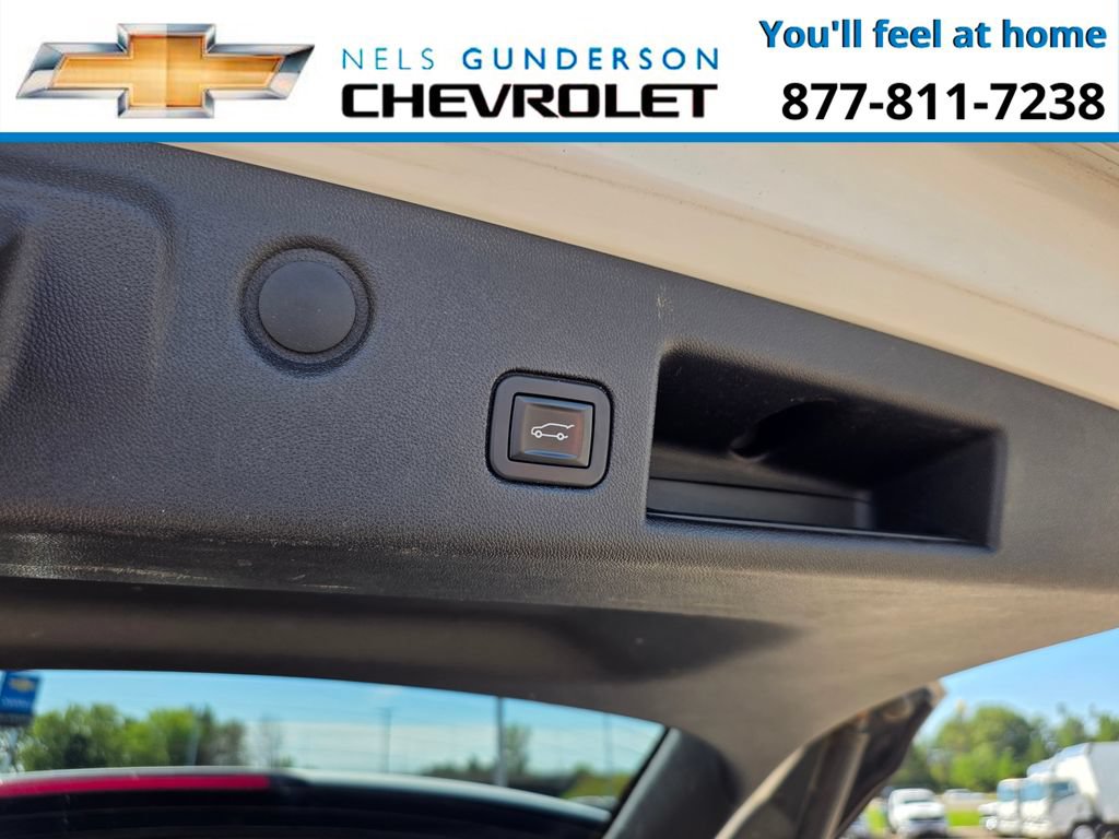 Used 2018 Chevrolet Equinox Premier AWD/4WD image 11