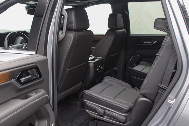 New 2027 GMC Yukon Denali w/ Sun & Power Step Package AWD/4WD image 12