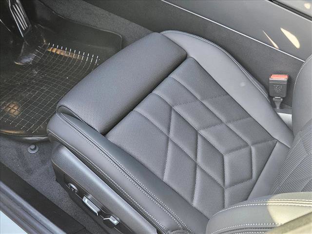 Used 2026 BMW i5 eDrive40 w/ Convenience Package image 4