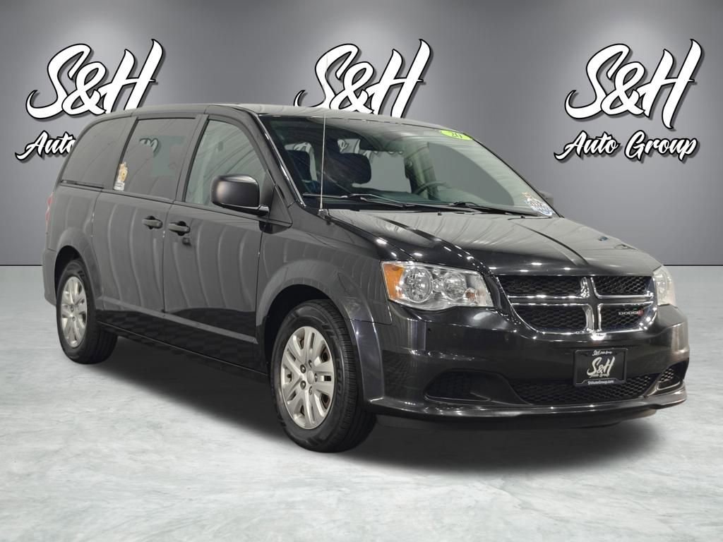 Used 2020 Dodge Grand Caravan SE image 2