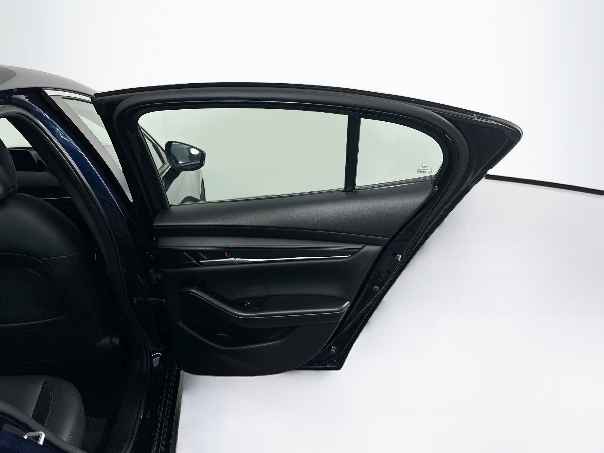 Used 2025 MAZDA MAZDA3 s FWD image 30