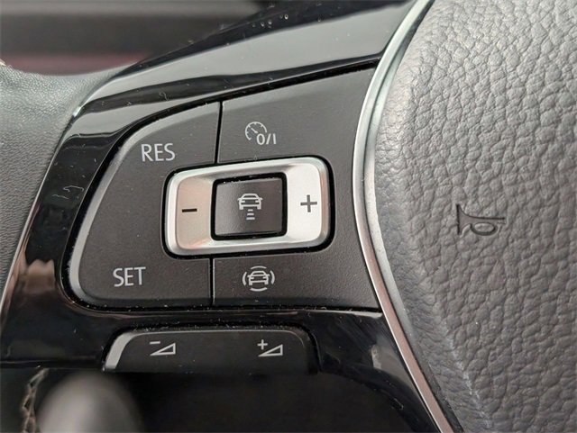 Used 2021 Volkswagen Jetta SEL Premium image 17