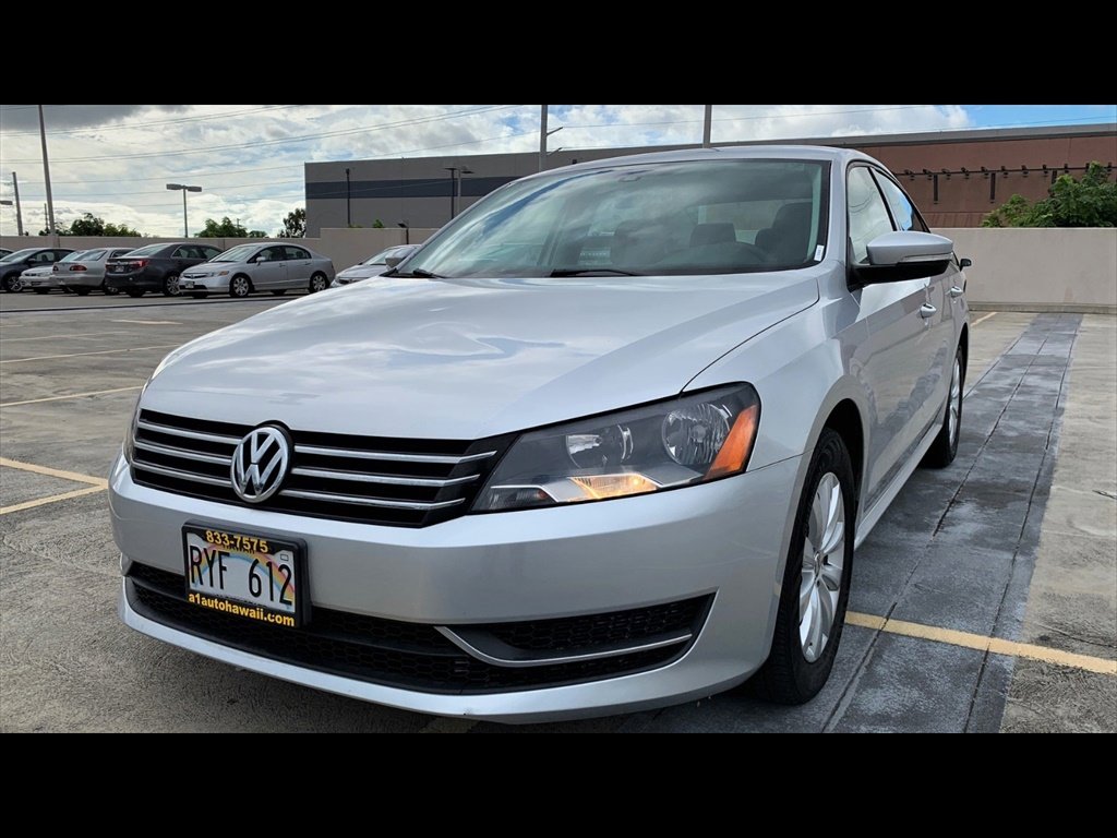 Used 2013 Volkswagen Passat 2.5 S FWD image 1