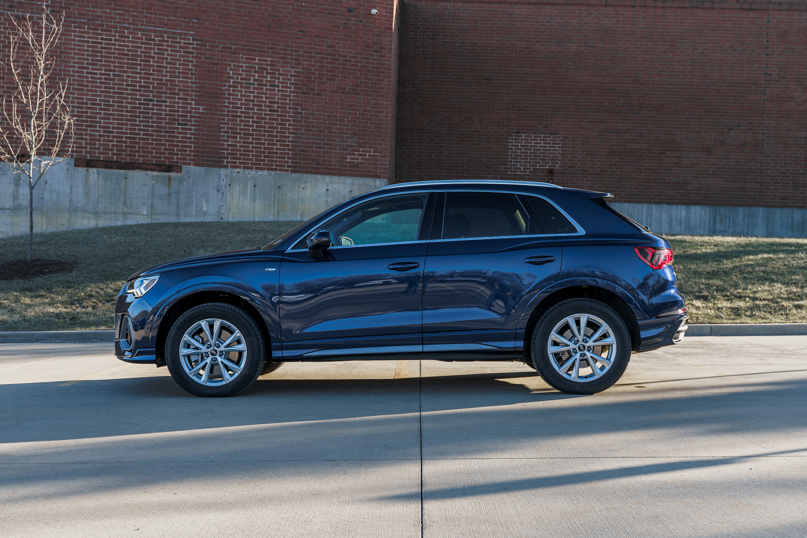 Certified 2025 Audi Q3 2.0T Premium w/ Convenience Package image 6