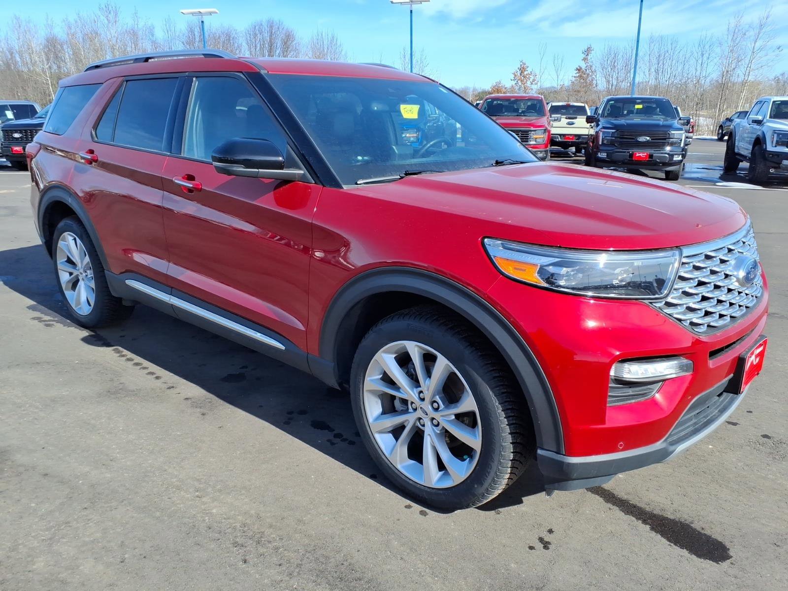 Used 2022 Ford Explorer Platinum w/ Equipment Group 601A AWD/4WD image 8