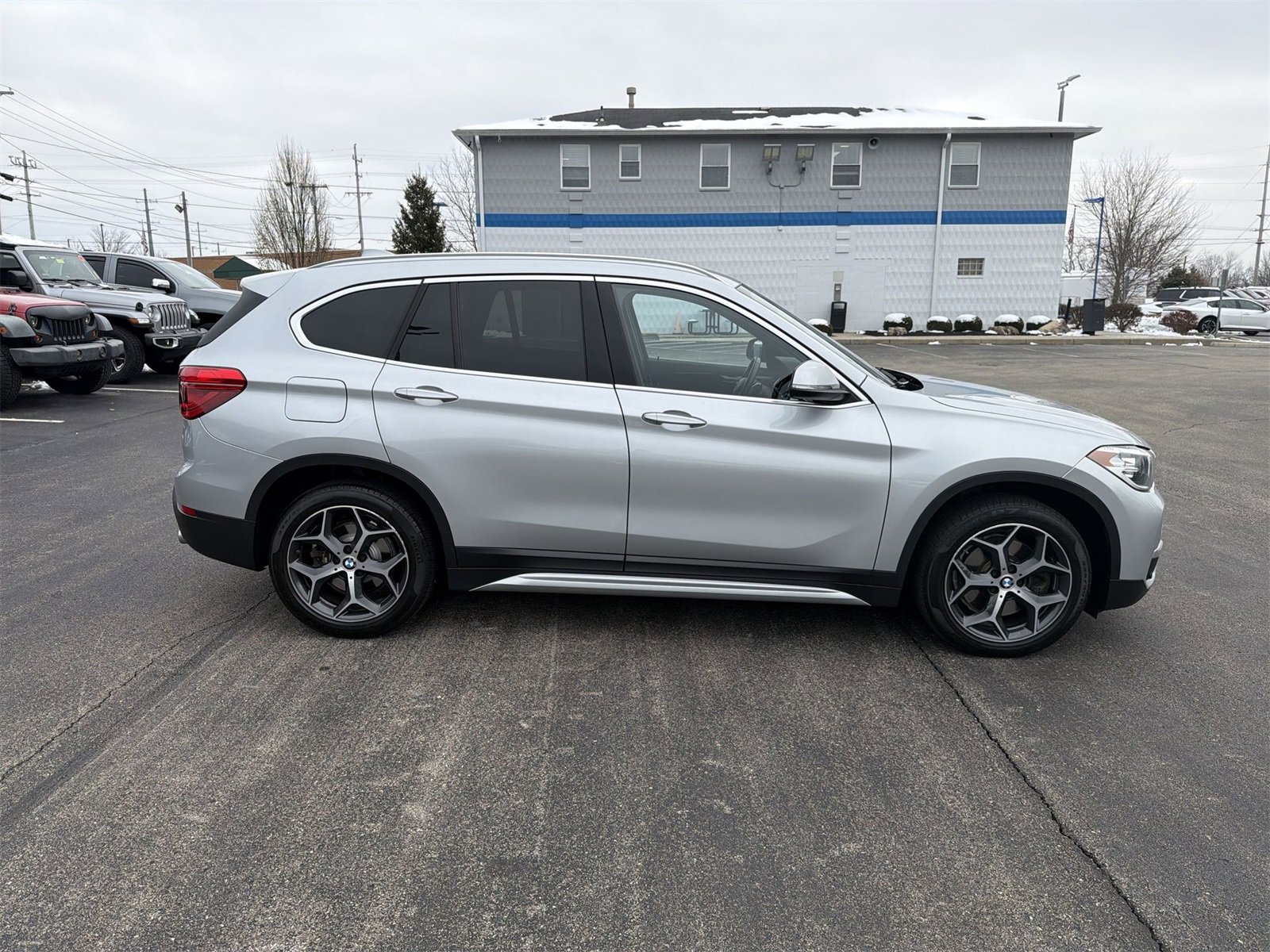 Used 2019 BMW X1 xDrive28i w/ Convenience Package image 9