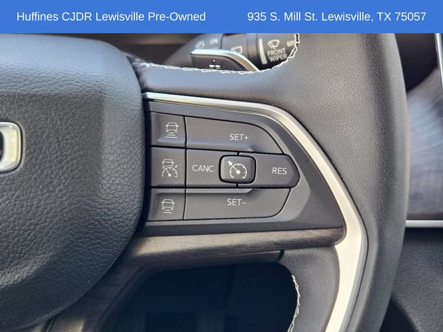 Used 2024 Jeep Grand Cherokee Limited w/ Black Appearance Package RWD image 36