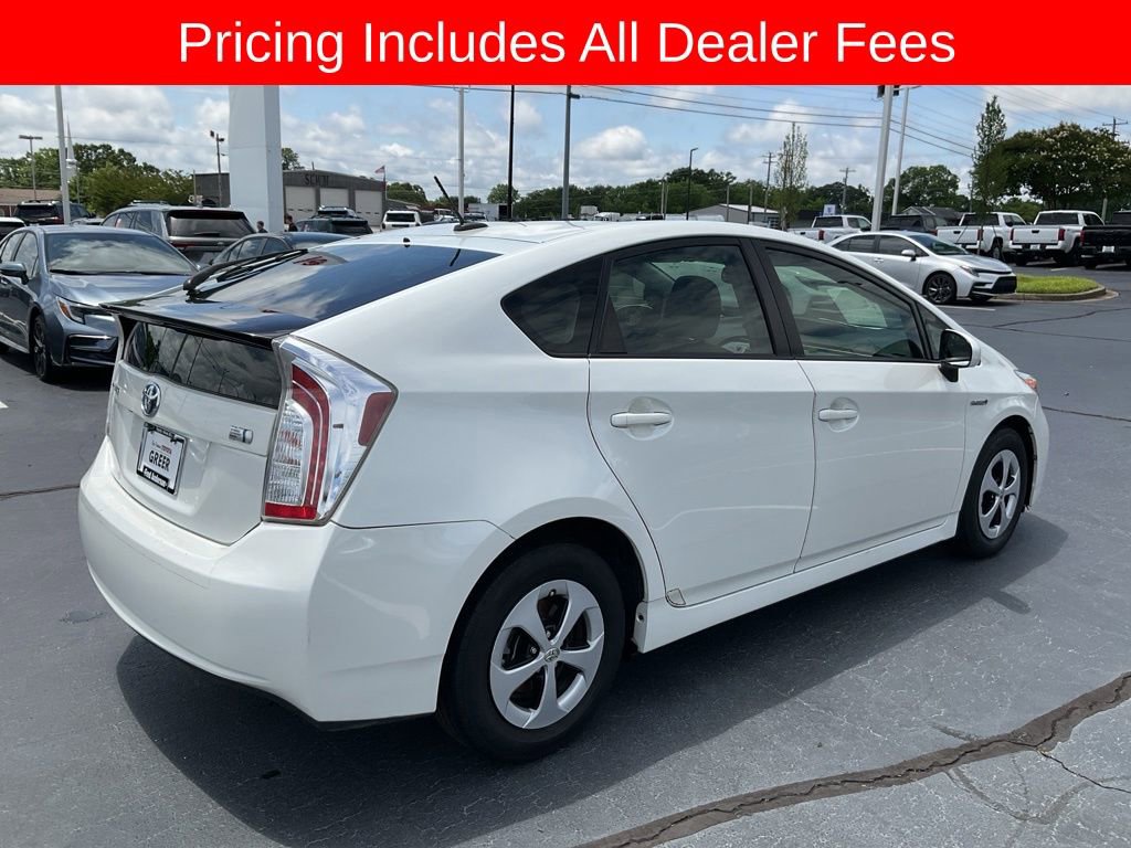 Used 2015 Toyota Prius Four FWD image 17