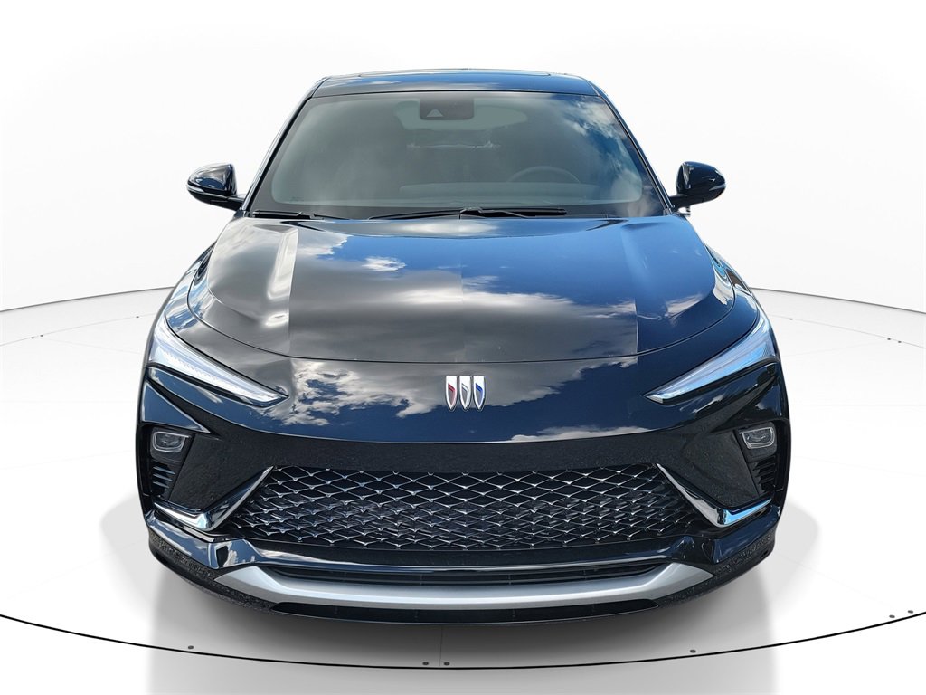 New 2025 Buick Envista Avenir image 2