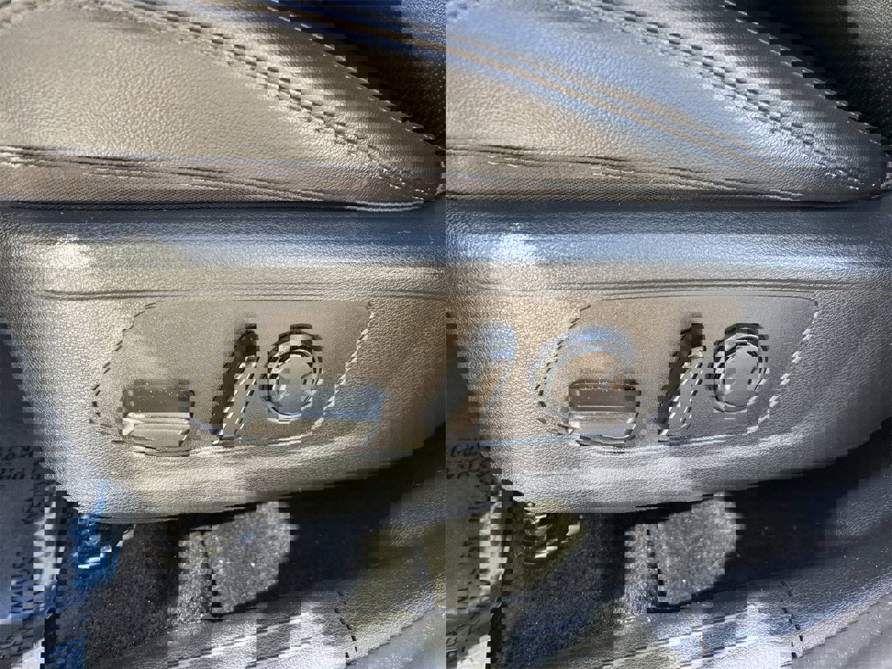 Used 2024 Kia Sportage EX image 29