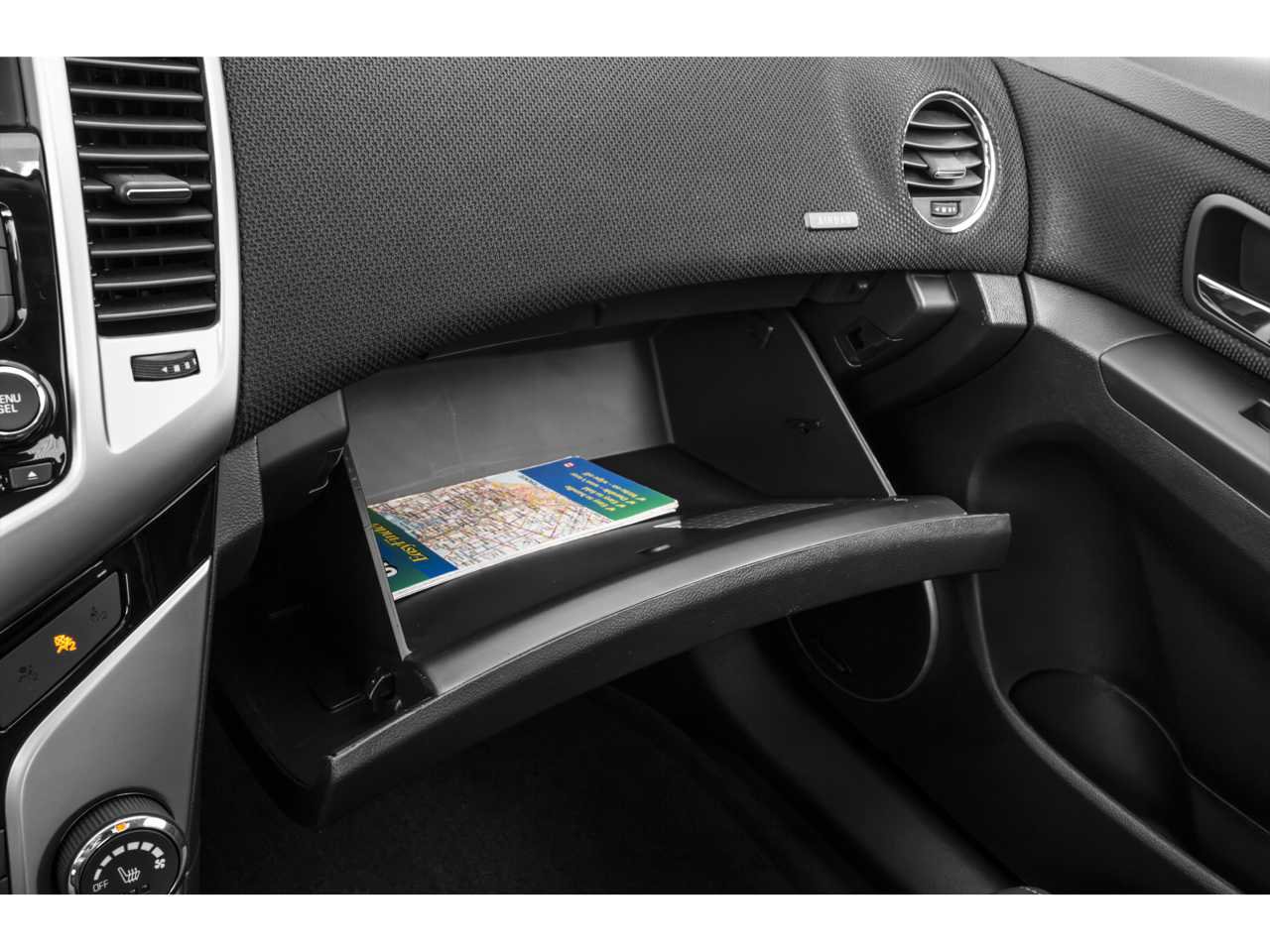 Used 2015 Chevrolet Cruze LT FWD image 12
