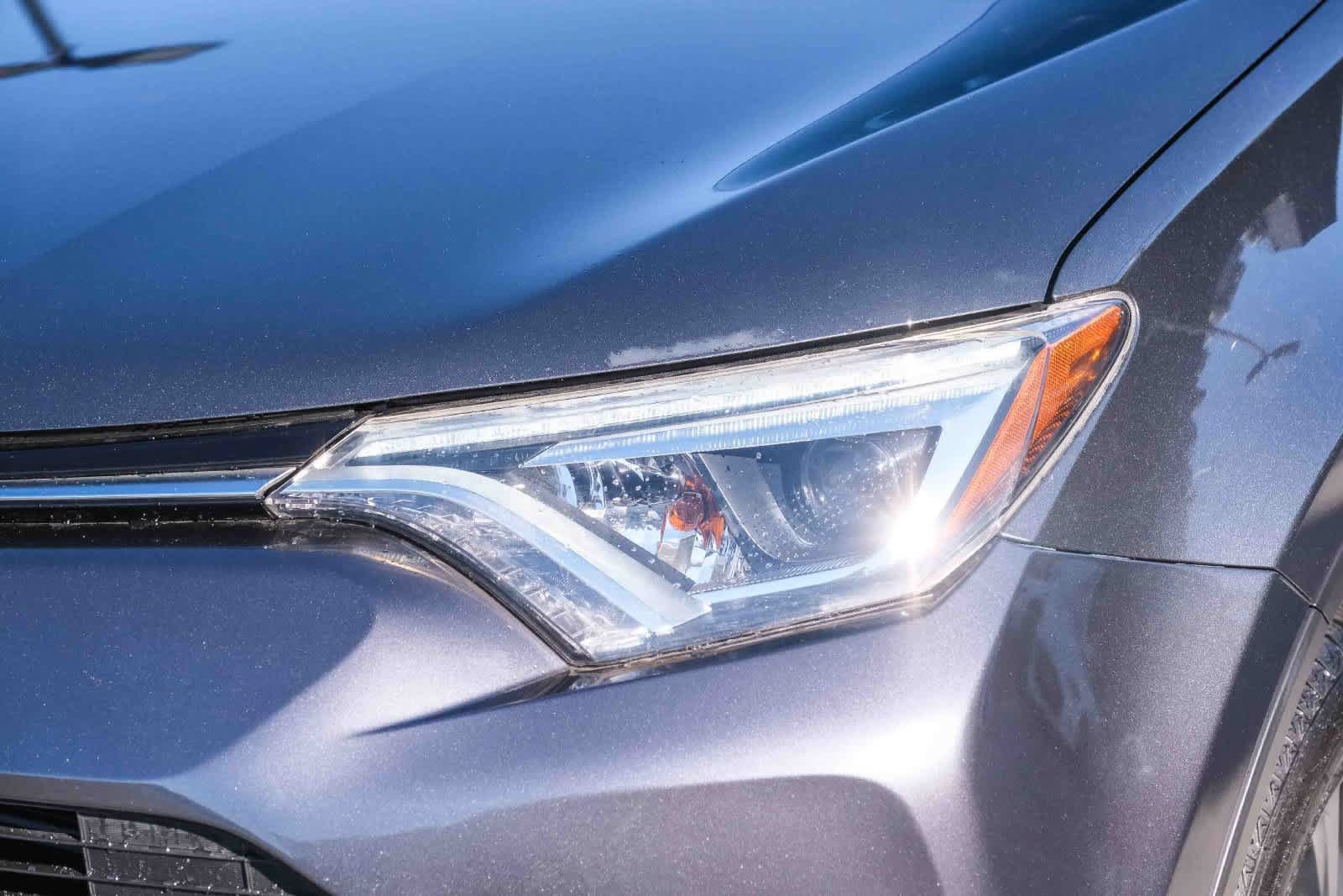 Used 2016 Toyota RAV4 Limited AWD/4WD image 12