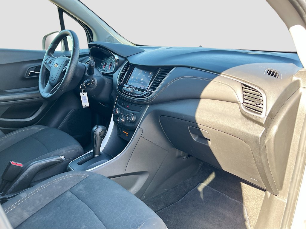 Used 2022 Chevrolet Trax LS w/ Tint and Cruise Package FWD image 26