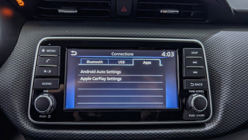 Used 2024 Nissan Kicks S image 33