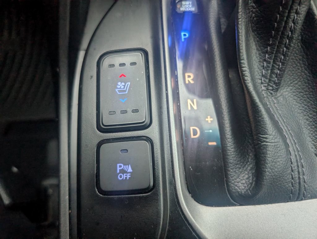 Used 2015 Hyundai Santa Fe Limited w/ Option Group 04 image 13