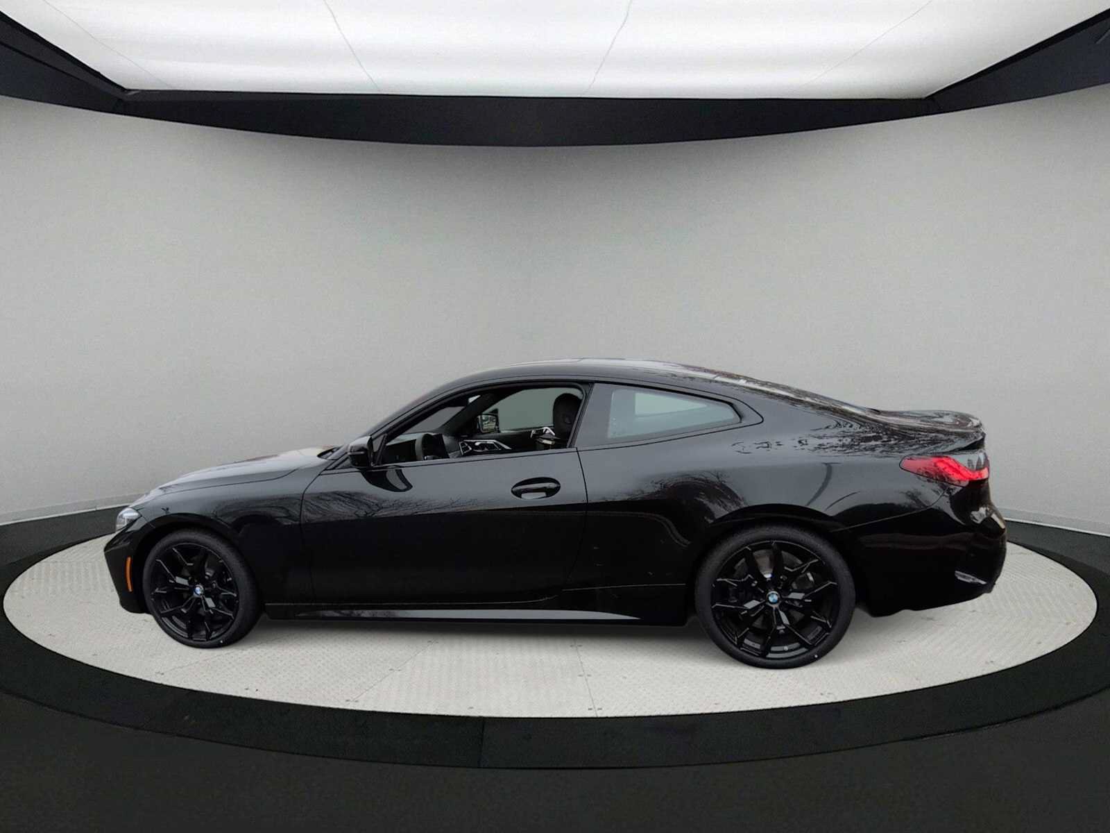 Used 2026 BMW 430i xDrive Coupe w/ M Sport Package AWD/4WD image 5