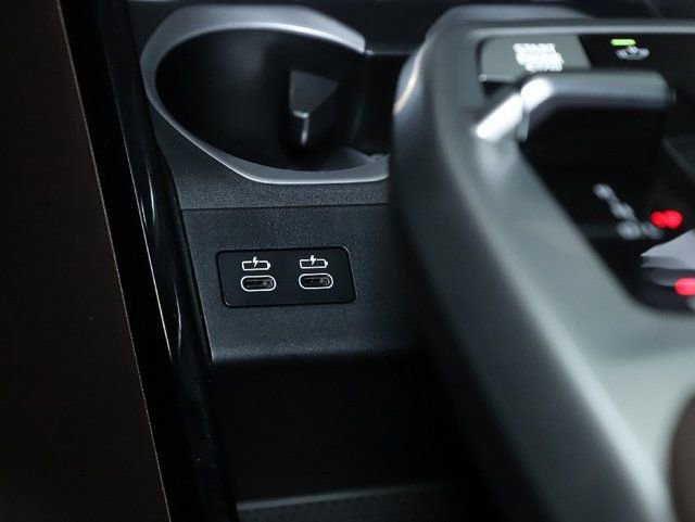 Certified 2025 BMW X2 xDrive28i w/ Premium Package image 29