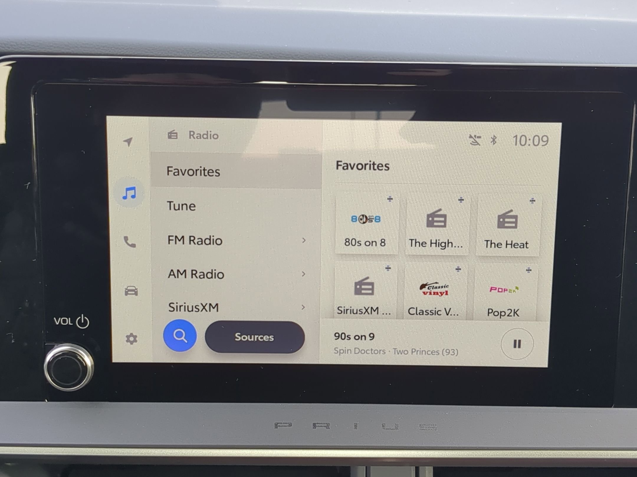 New 2026 Toyota Prius SE image 14