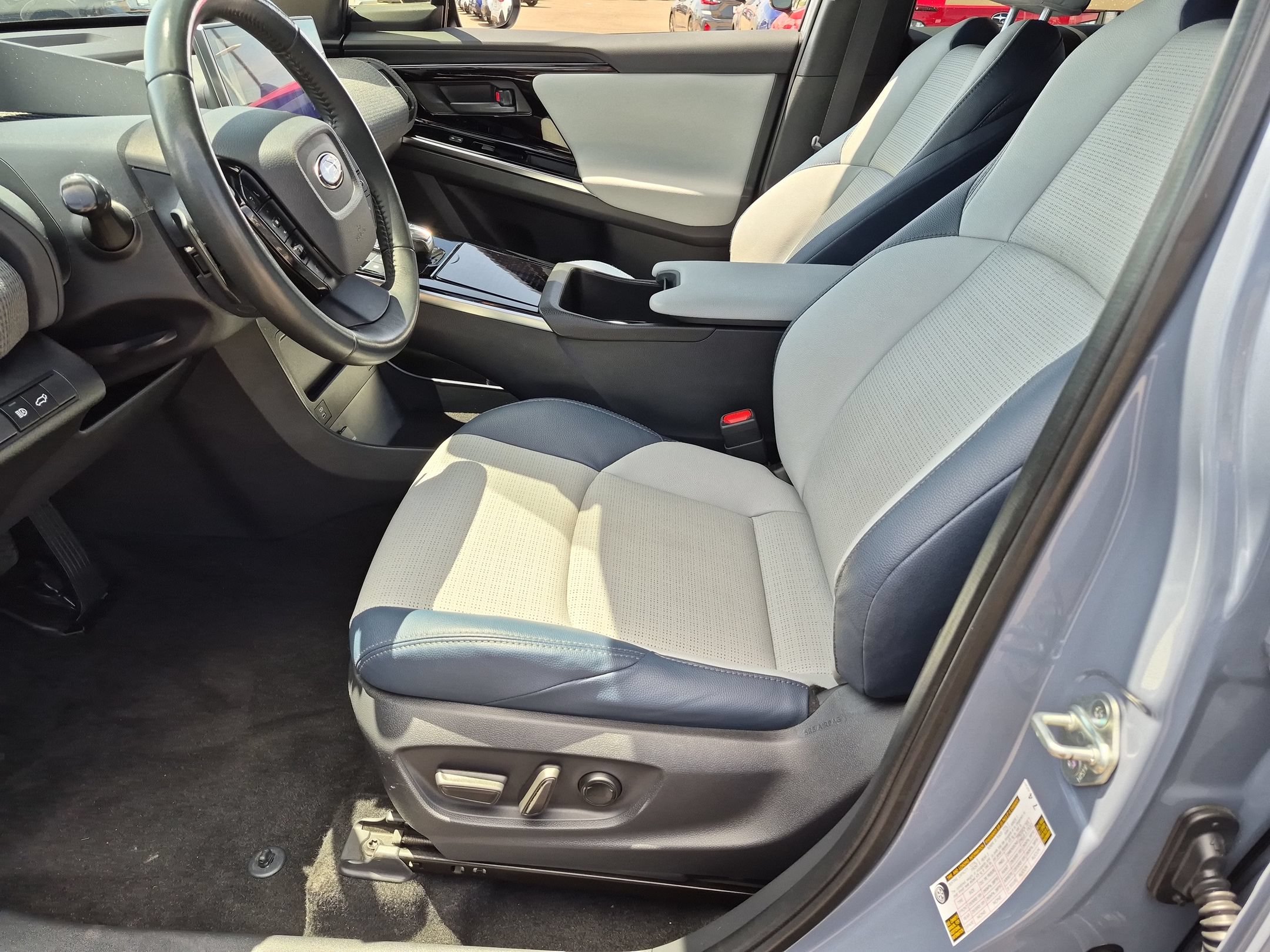 Used 2023 Subaru Solterra AWD image 13