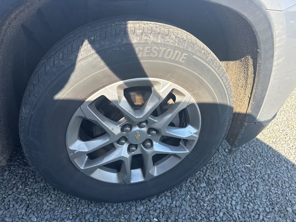 Used 2020 Chevrolet Traverse LS AWD/4WD image 27