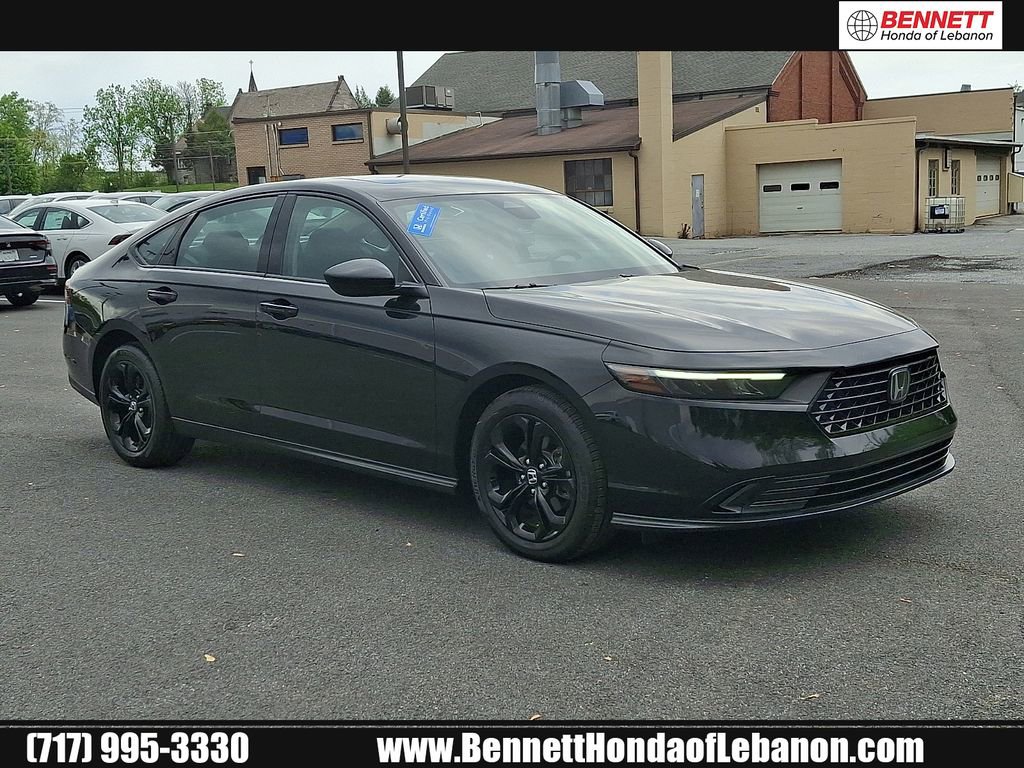 Used 2025 Honda Accord SE image 1
