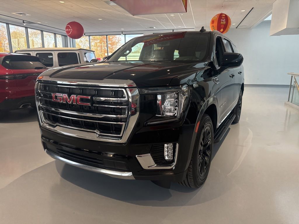 Used 2023 GMC Yukon SLT image 2