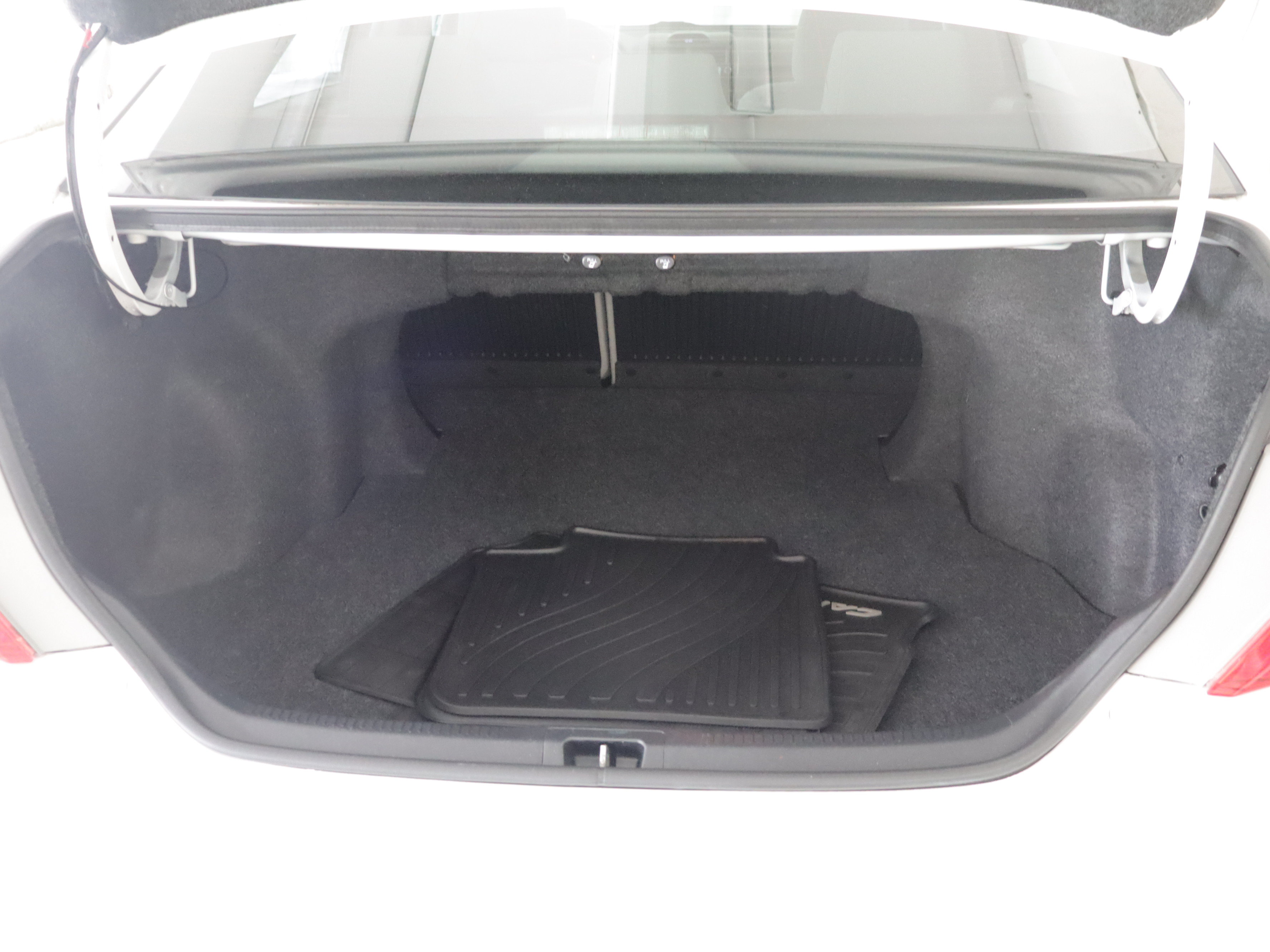 Used 2012 Toyota Camry XLE w/ Convenience Pkg FWD image 20