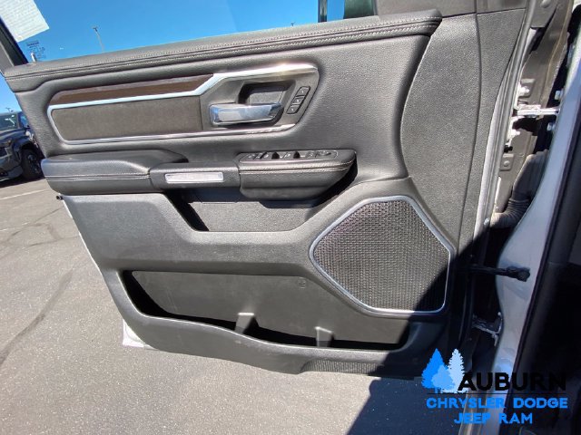 Used 2022 RAM 1500 Laramie AWD/4WD image 34